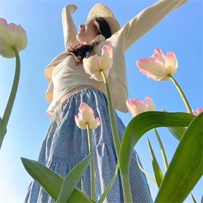 美丽笨女人